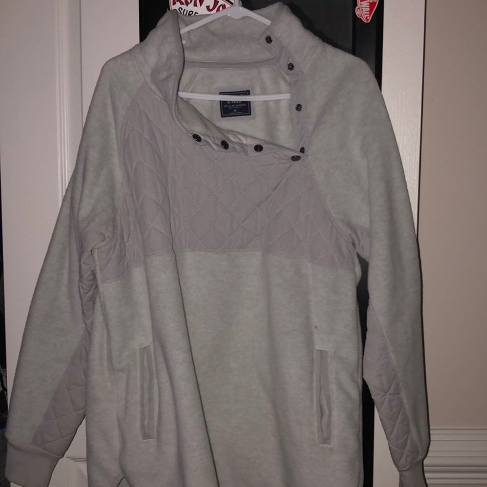 Light grey A&F oversized fuzzy sweater jacket